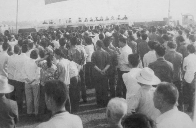 30年前邓小平为何下决心全国严打?起因是这