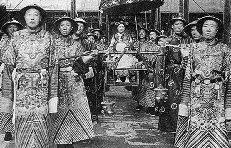 清宫剧里太监一见到慈禧,就说老佛爷吉祥,放到