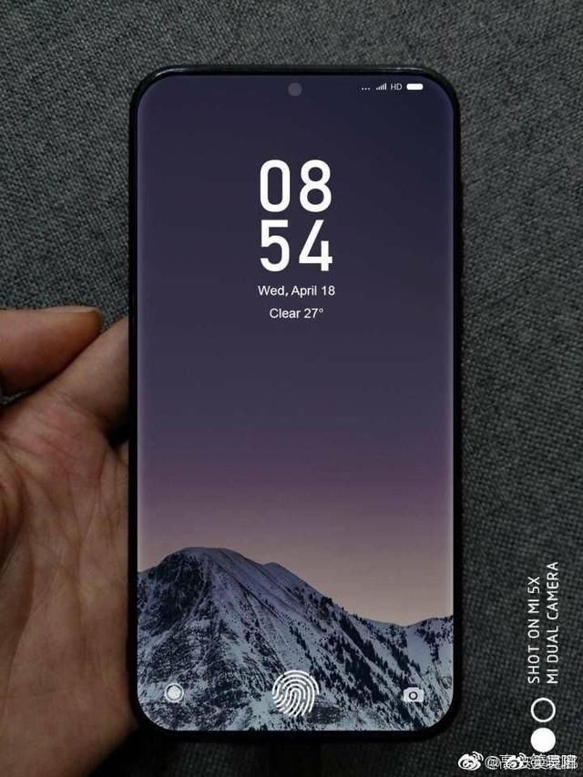 无刘海全面屏版本曝光,是否小米8真假难辨,惊