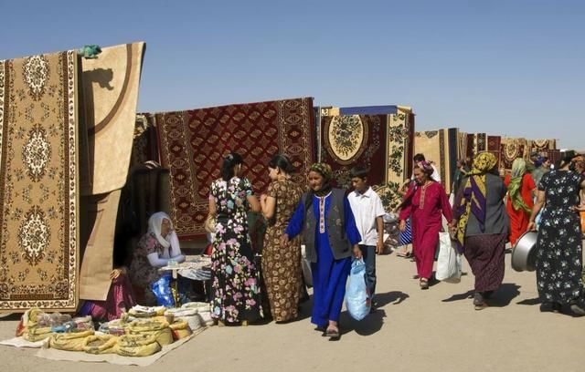 洲唯一的永久中立国,一度十分贫穷,如今人均G