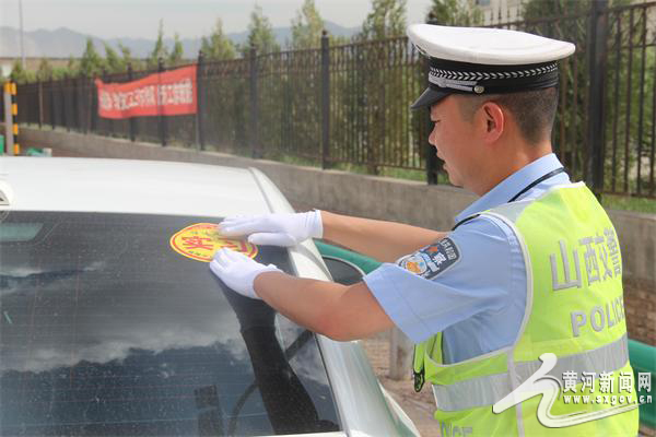 新手必备!不懂这些交规开车上路后果很严重