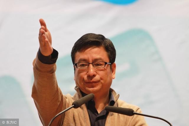 名人们对崔永元的评价:郭德纲白岩松眼中的崔永元