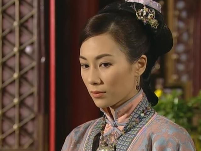 《金枝欲孽》时隔13年:安茜险毁容,尔淳42岁单身,她变脸好可惜