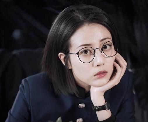 李溪芮新剧挑战三重人格?悬疑风格打破传统偶