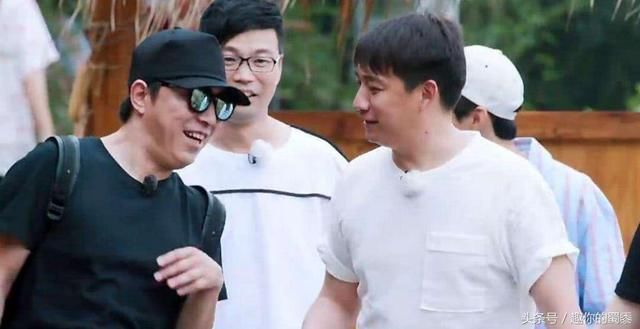 《向往2》高情商黄渤为何做事出格,因差点弄伤