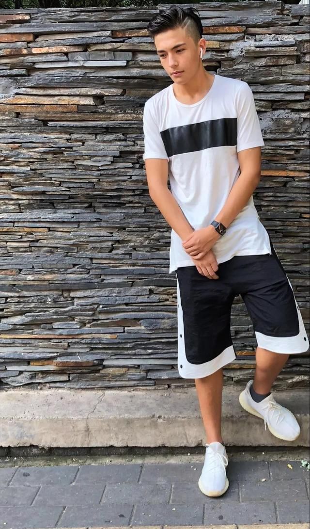 我不是巴特尔的儿子,我是巴恩泽!这个16岁身高1米98的少年突然就火了