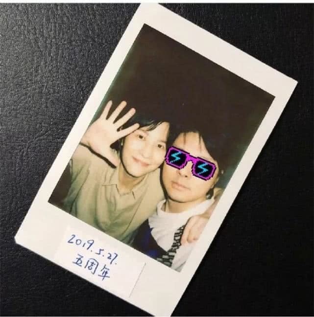 明星Papi酱通过视频宣布怀孕喜讯:要当妈妈啦(图7) 明星Papi酱通过视频宣布怀孕喜讯:要当妈妈啦(图7)