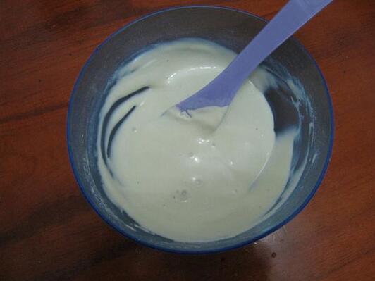 维生素E遇上红霉素,49岁大妈睡前涂脸,三天斑