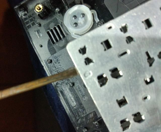 6年前的三星笔记本键盘失灵,淘宝29元买来新键