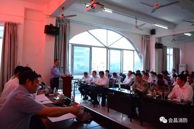 会昌大队组织召开麻州镇政府专职消防队规范化