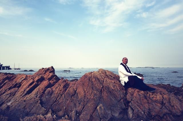 作为佛弟子,必须要有担当精神,有忍辱精神