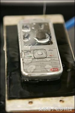 5分钟售罄诺基亚 7Plus手机,还是当年防水、防