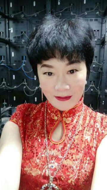 纪凡芳:肩挑千斤重担,终于登上2017大众春晚