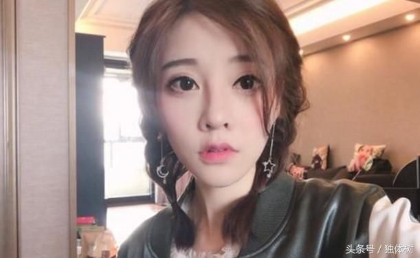 抖音网红粉丝排行榜前五出炉,摩登兄弟落榜,冯