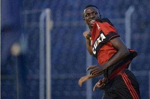 皇马要把维尼修斯保护走了!无缘一线队 球员可