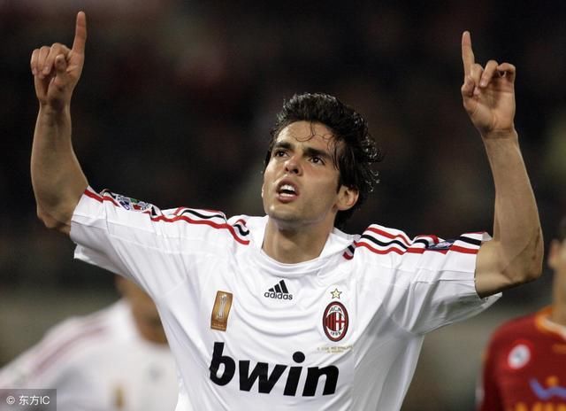 米兰各大传奇球员纷纷离开物是人非,老球迷不