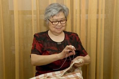 用白醋和牙膏洗脸,帮你祛除脸上斑点皱纹