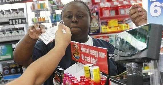 大乐透停售的半个小时,发生了什么?