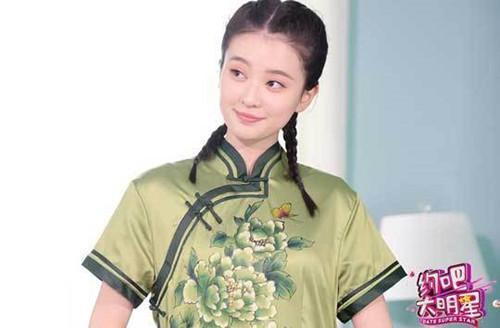 同是参加综艺节目做搭档, 鹿晗对待热巴远远超