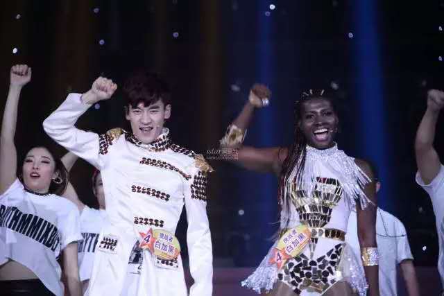 加纳女孩能说一口陕西方言 还成了星光大道冠军 加纳女孩能说一口陕西方言 还成了星光大道冠军