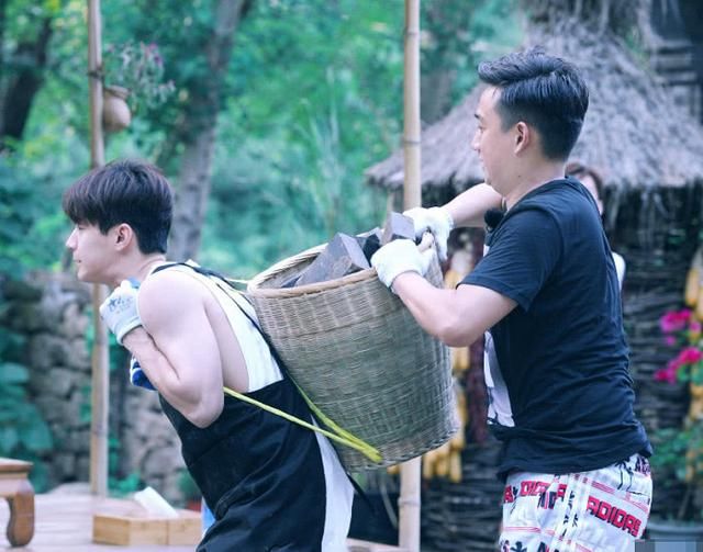 刘宪华的粉丝又开始撕黄磊了?开撕理由让人