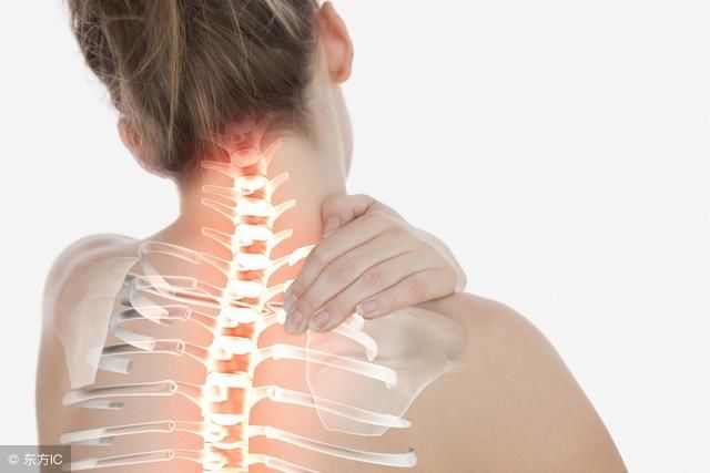 小小饮料瓶,大大功效用!开封老农30年的颈椎病