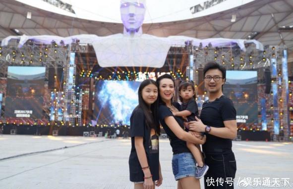 汪峰给章子怡写歌 章子怡描述双宋婚礼感受:爱