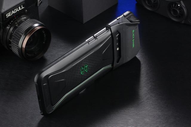 手游终结者:这台黑鲨手机可"不好惹"