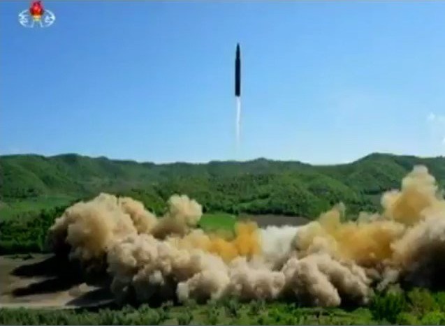 朝鲜试射洲际导弹 美专家:距离能打纽约已不远