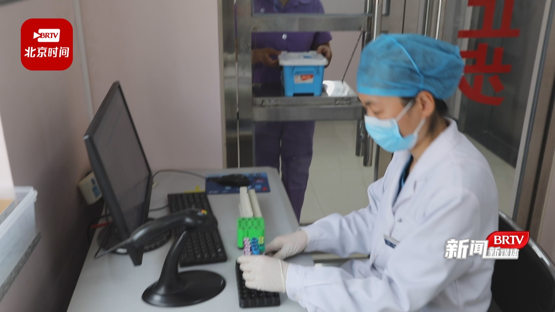 什么是口腔内镜内镜预约不过周 口腔也能周末诊 北京市第二医院“双提升”患者称赞_北京时间_https://www.jmylbn.com_新闻资讯_第10张