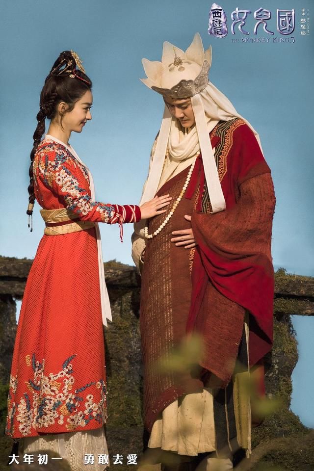 娱乐八卦今日汇:南京女医生神似迪丽热巴,陈淑