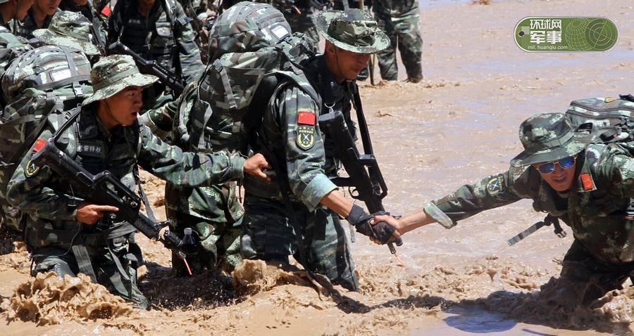 他们就是——驻守在反恐一线的武警新疆总队四支队特勤中队!