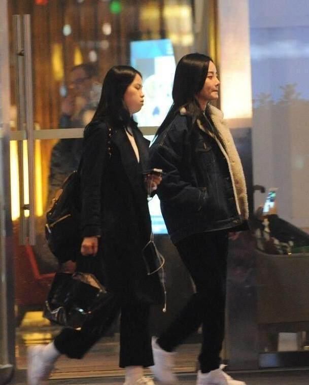 这张李小璐的素颜照,贾乃亮看了估计恶心死,网