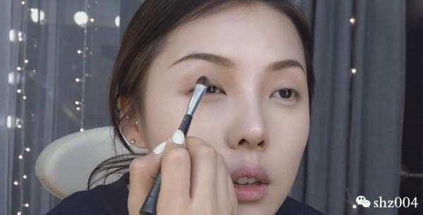 参加同学会这样化妆, 才能真正的拆散一对是一