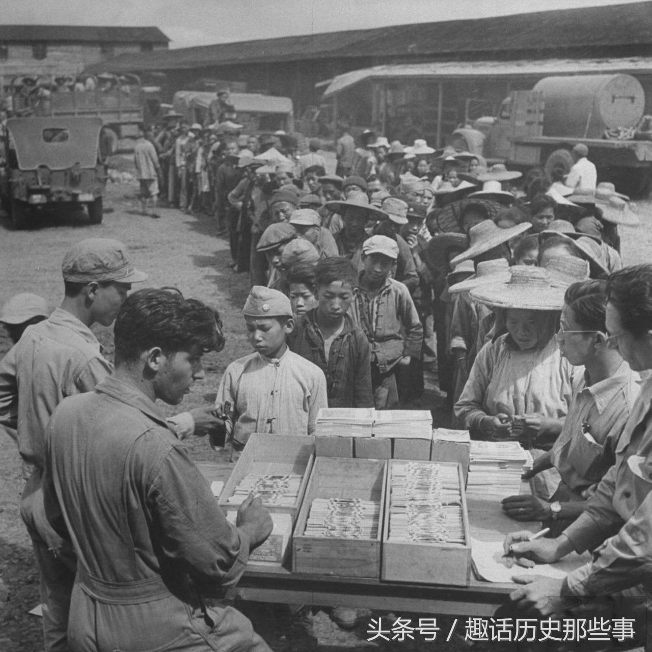 历史老照片,1945年8月重庆的情况