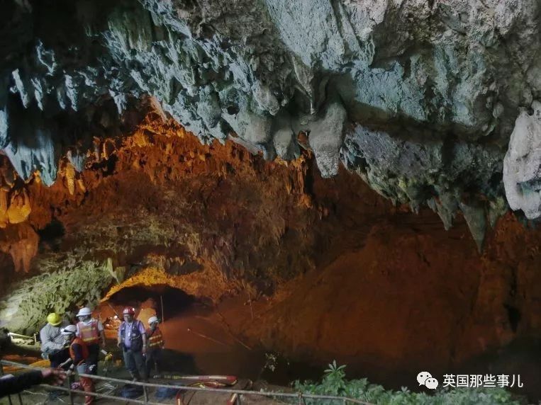 刚刚!泰国3名少年足球队队员已被成功营救出洞