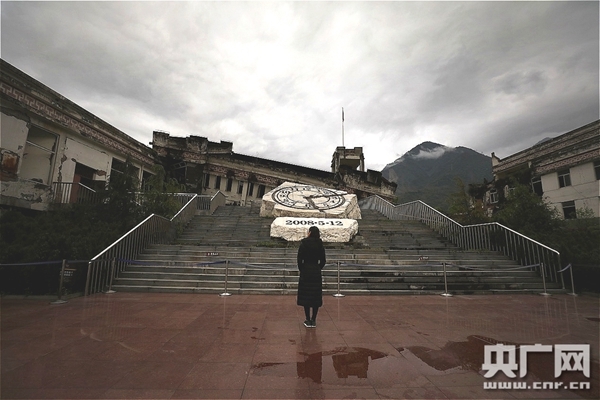 塔吊女孩:震后十年,给自己建一个家 塔吊女孩:震后十年,给自己建一个家