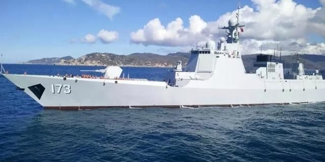 如果一艘052D驱逐舰穿越到甲午海战,北洋水师