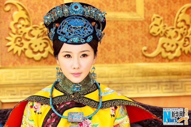 后来在宫锁珠帘里演的皇后,脸真的是又僵又肿