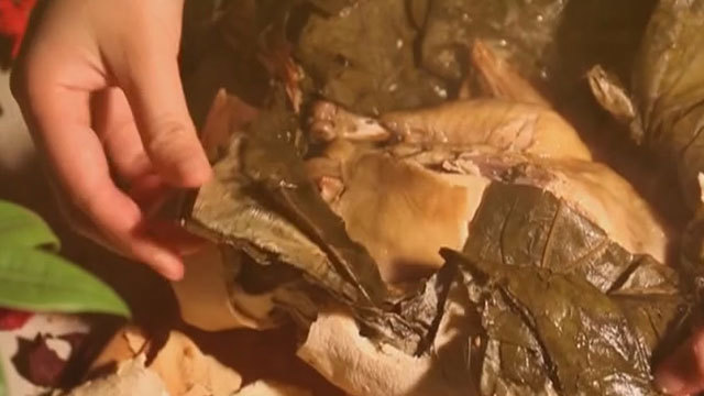 《快乐生活一点通》20180312简单方便味道浓郁的叫花鸡 《快乐生活一点通》20180312简单方便味道浓郁的叫花鸡