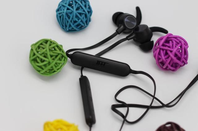 什么蓝牙耳机音质最好?2018最值得买的四款耳机