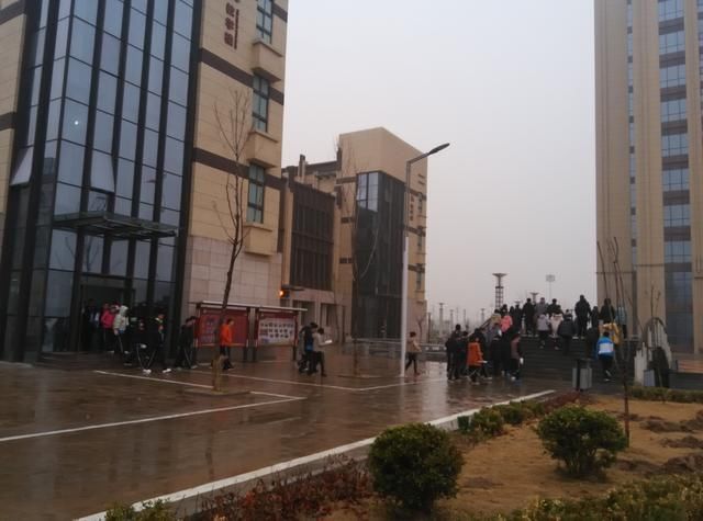 家长对老师到底为什么有那么多不满?