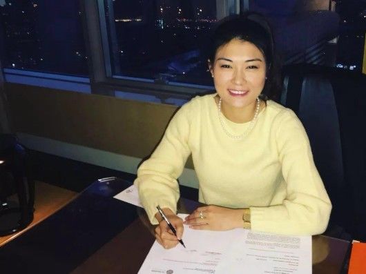 中国女足门将王飞转会拜仁女足