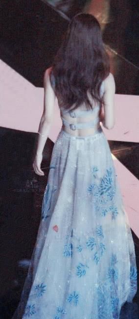 李菲儿的柯基臀,江疏影的腿,赵丽颖的美背,看了