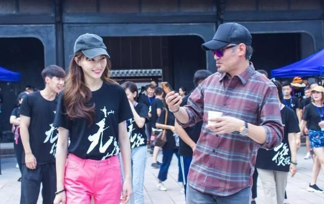 唐嫣新戏开拍,男主身高却尴尬了,网友:得垫东西