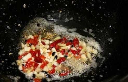 家常菜红烧鲫鱼的做法,营养美味又下饭,好吃到