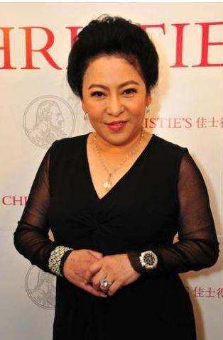 向太陈岚年轻时和张国荣的合影就是金童玉女即