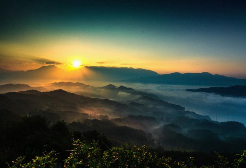 霞映大悟山 (摄影)