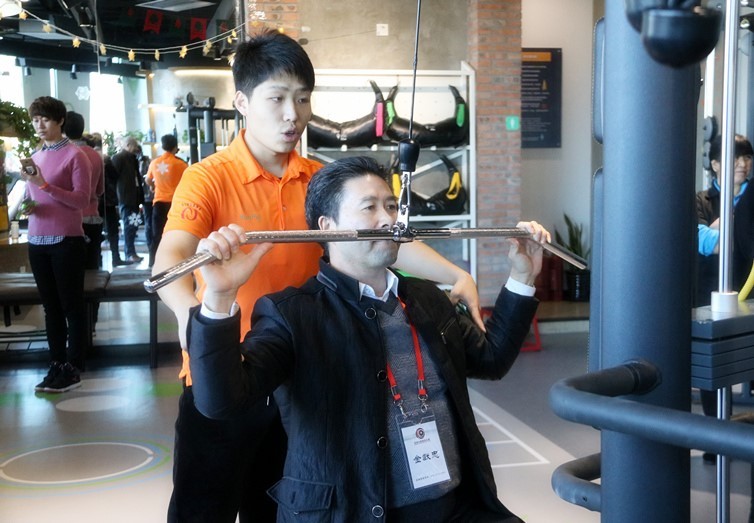 圣创IC投资家俱乐部走进光猪圈智能健身房