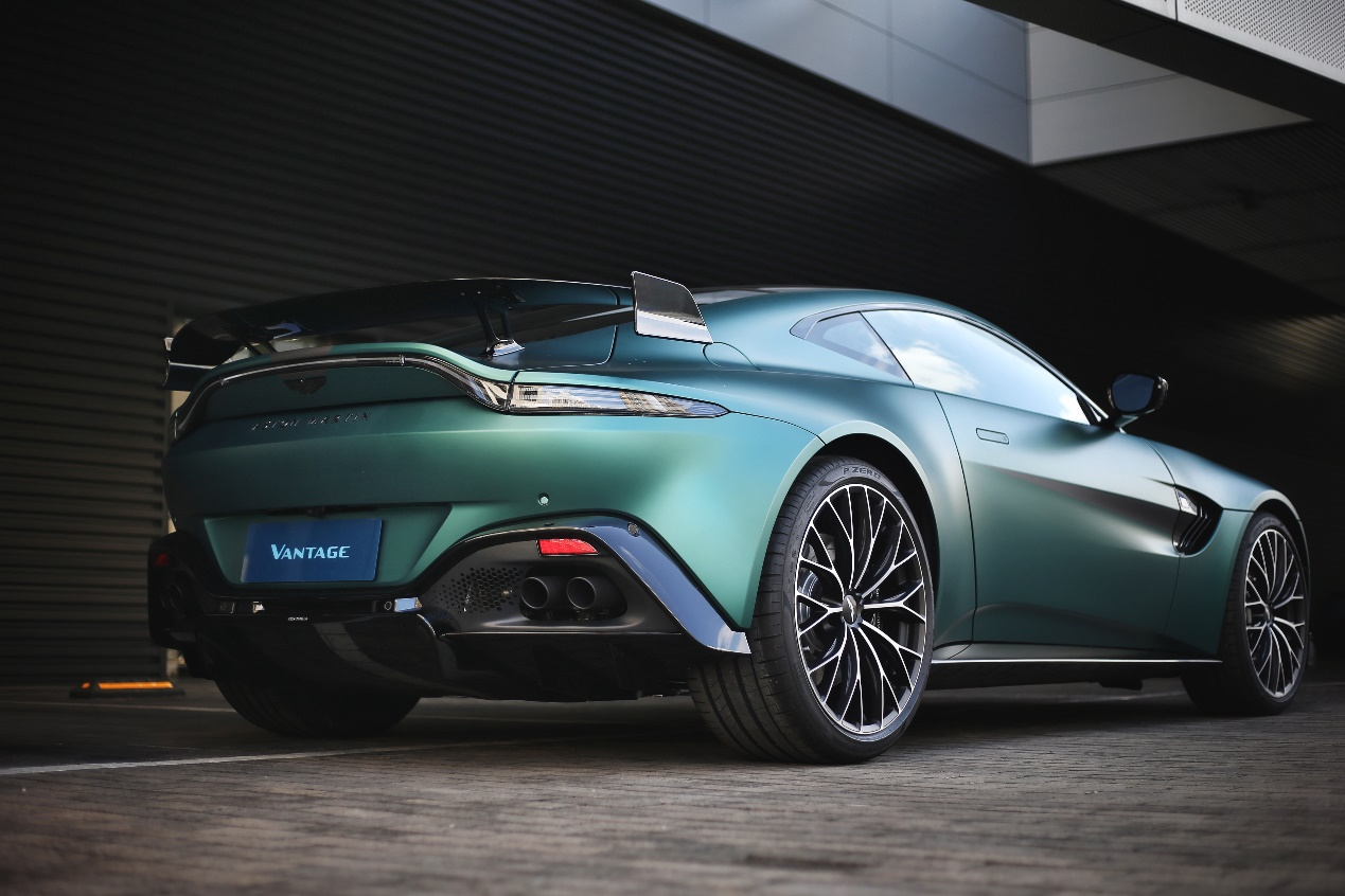 阿斯顿·马丁Vantage F1特别版现已到店开始陆续交付客户